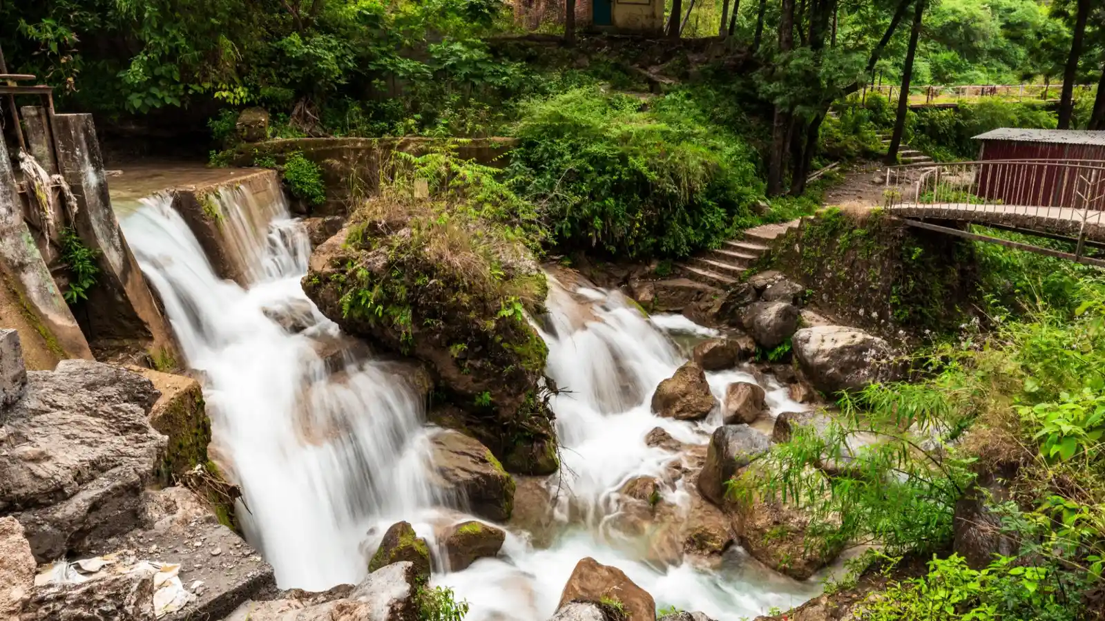 Bhatta Falls